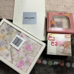 終了　無料　リュック　筆記用具　ハンカチ　お皿　毛玉とるとる　ト...
