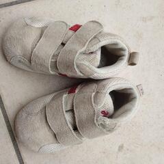 ベビー靴３足の画像