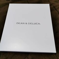 （未開封）Dean & Deluca ギフトカタログ「White」売りますの画像