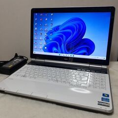 【取引中です】NEC　LaVie　15インチ　クリスタルホワイト　i5　SSD搭載　Wi-Fi　ブルーレイ　Windows11　②