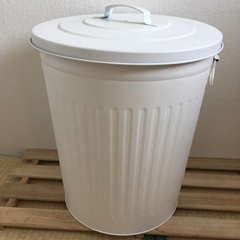 ニトリのステンレスゴミ箱