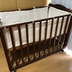 中古 ベビーベッド ベッドガード付き Amazon.co.jp: [ZOOBLY] ベビーベッド木製 新生児 7点セット付き