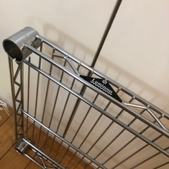 スチールラックの画像