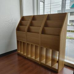 お値下げしました‼マガジンラック　ライトブラウンの画像
