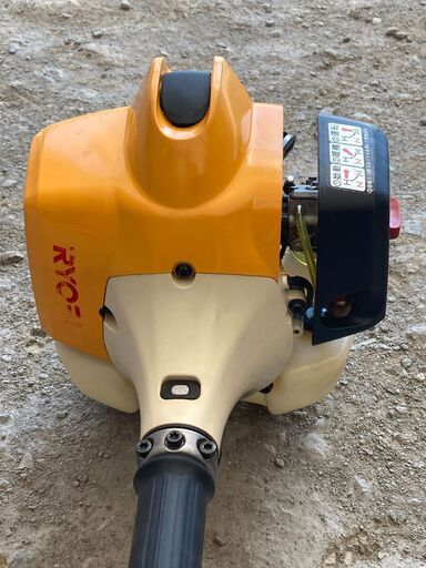 リョービ エンジン式刈払機 草刈機 EKK-2620 26cc