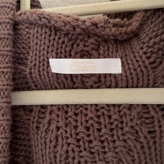 ニットパーカー早めの取引希望の画像