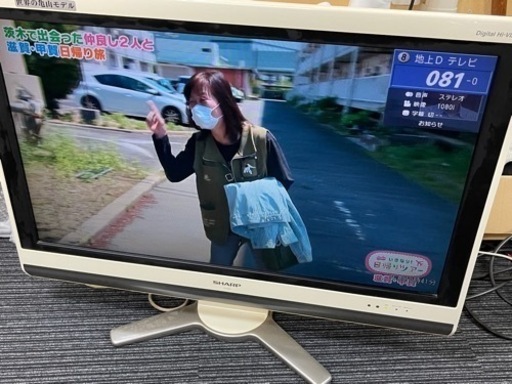 SHARP 液晶カラーテレビ　32インチ　2009年製