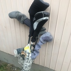ゴルフのクラブ、バッグはありません