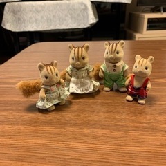 シルバニア　シマリス🐿のファミリー