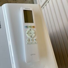 保証書付 美品 2021年 TOSHIBA 東芝 ルームエアコン おもに6畳用 2021年製 RAS-G221PBKの画像