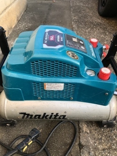 マキタ　コンプレッサー　ac461xgh  引き取り限定