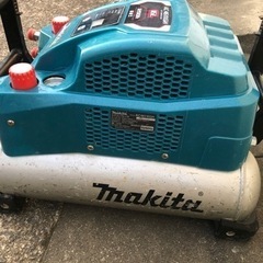 マキタ　コンプレッサー　ac461xgh  引き取り限定の画像