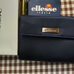 エレッセ未使用折財布