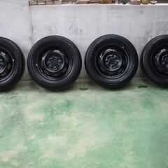 初代デミオのタイヤ鉄ホイール付165/70　13インチ