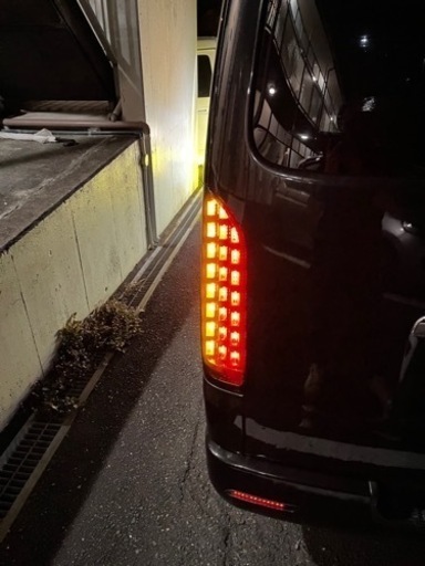 ハイエーステールランプ