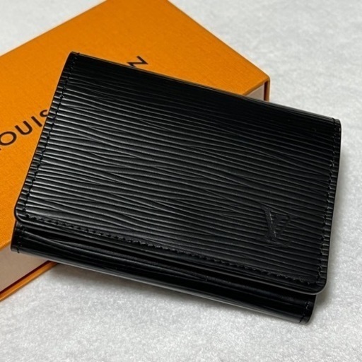 新品 ルイヴィトン カードケース エピ