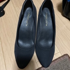 ピンヒール パンプス