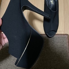 ピンヒール サンダルの画像
