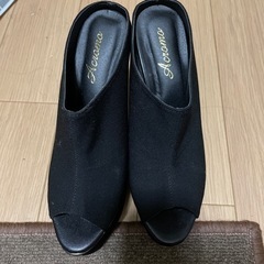 ピンヒール サンダル