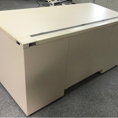 【決まりました】コクヨ製事務用両袖机W1400×D700×H700カギ有りの画像