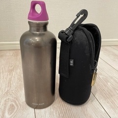 ★SIGG(シグ) ボトル0.6L、ボトルカバー付きの画像