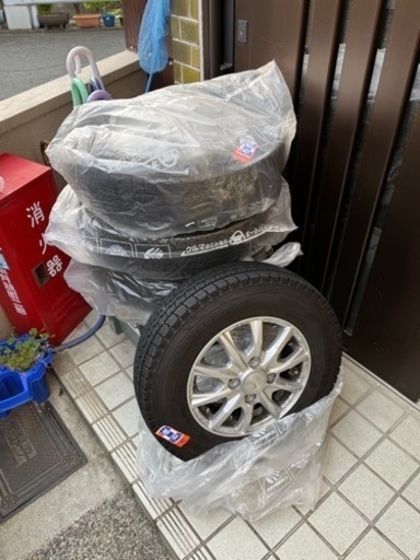 ホンダ　HONDA N-VAN N-BOX スタッドレスタイヤ