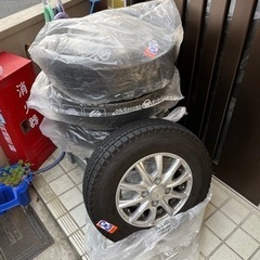 ホンダ　HONDA N-VAN N-BOX スタッドレスタイヤ