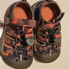 美品　キーンKEENのサンダル　15センチです アウトドア　ウォ...