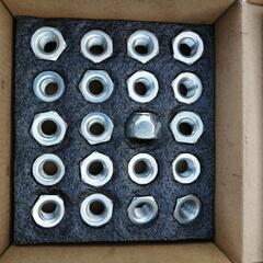 カローラクロスḠ純正鉄チンホイールとホイールカバーとナット　4個分一式