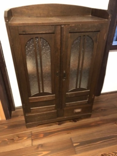 アンティーク収納棚