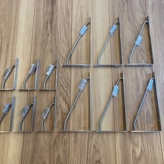 【お引き渡し先決まりました】ステンレスアーム棚受(合計12本) / L字金具 / 新品未使用の画像