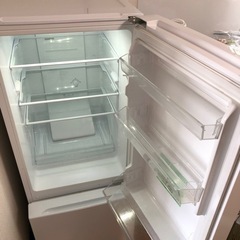 小型　冷凍冷蔵庫　ホワイト　YRZ-F15E1の画像