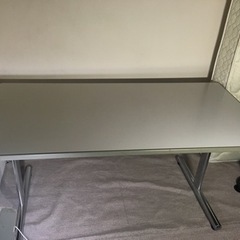 ミーティングテーブル