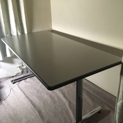 ミーティングテーブルの画像