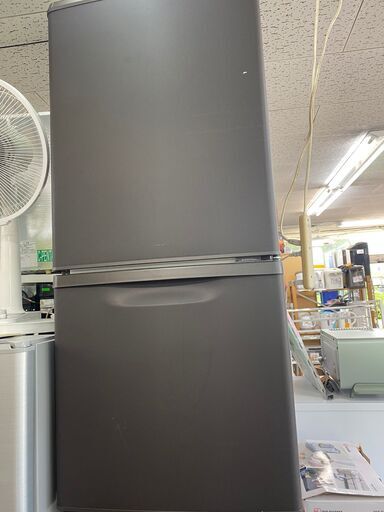 【リサイクルショップどりーむ鹿大前店】No1698　冷蔵庫　2019年製　パナソニック　１３８L　オシャレなマットブラック色♪