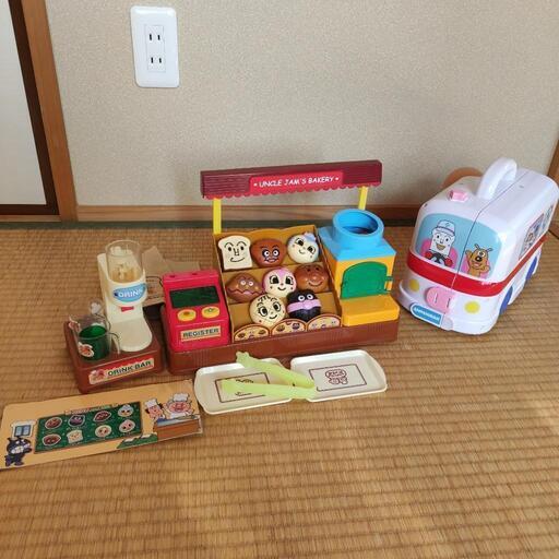 【値下げ！】アンパンマンパン屋さん\u0026救急車セット