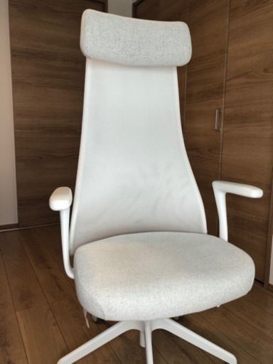 【受け取り予定の方がいるため受付停止中】【定価の80%以上OFF！！】IKEA / JÄRVFJÄLLET イェルヴフェレット（在宅ワーク/リモートワークにおすすめ）