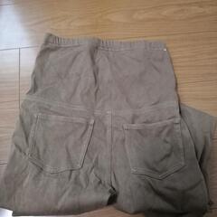 ユニクロ　マタニティパンツの画像