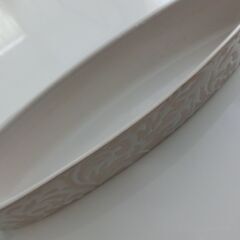 0円：小さなフラワーベース 横約20センチ 幅約5センチ 高さ約4センチ 中古の画像