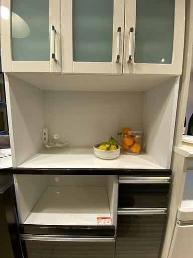 宇都宮でオシャレな家具を探すなら『オトワリバース！』レンジボード W900 ブラック×ホワイト 収納棚 食器棚 中村家具 中古品