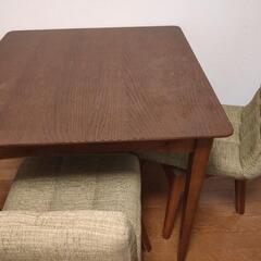 ニトリ モダンダイニングテーブル＋回転イス セットの画像