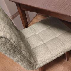 ニトリ モダンダイニングテーブル＋回転イス セットの画像