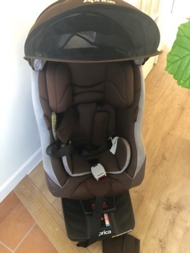 ☆お取引中☆ チャイルドシート　回転　Aprica