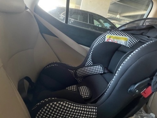 ジョイ　チャイルドシート(未使用)