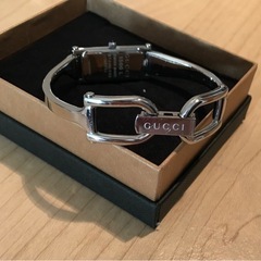 【美品】 GUCCI グッチ  腕時計  ブレスレット  ダイヤの画像