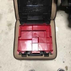 マキタインパクト18v 電池2個付き30ah！の画像