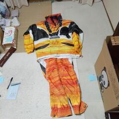 SALOMONスキーウェア