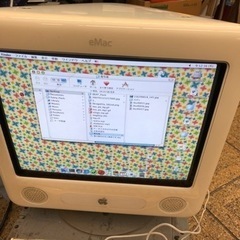 eMac デスクトップ型　パソコン　懐かしいの画像