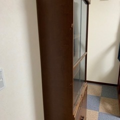 食器棚の画像
