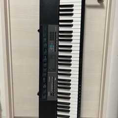 電子キーボード　CASIOの画像